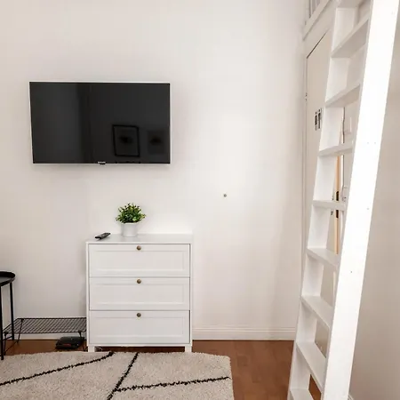 2ndhomes Cozy And Compact In Kamppi